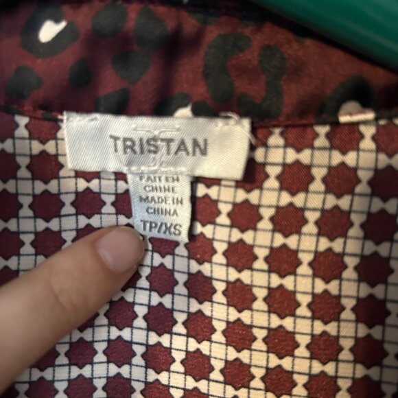 Elegant Patterned Classic Button Down Blouse Collar Shirt - Picture 5 of 7